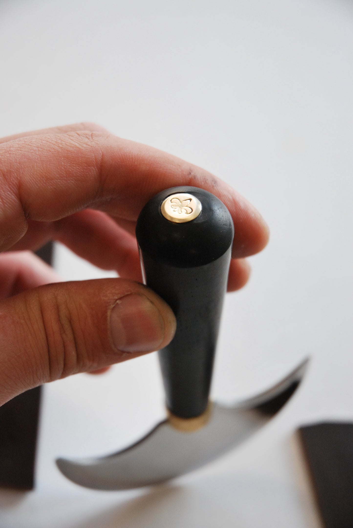 Round Blade Knife