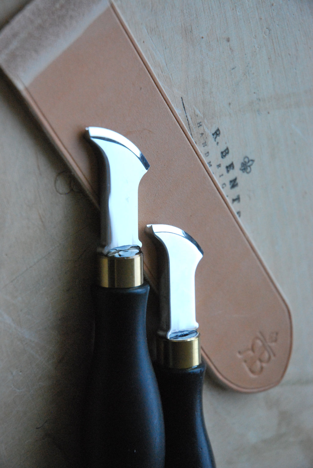 Leather Edge Creaser