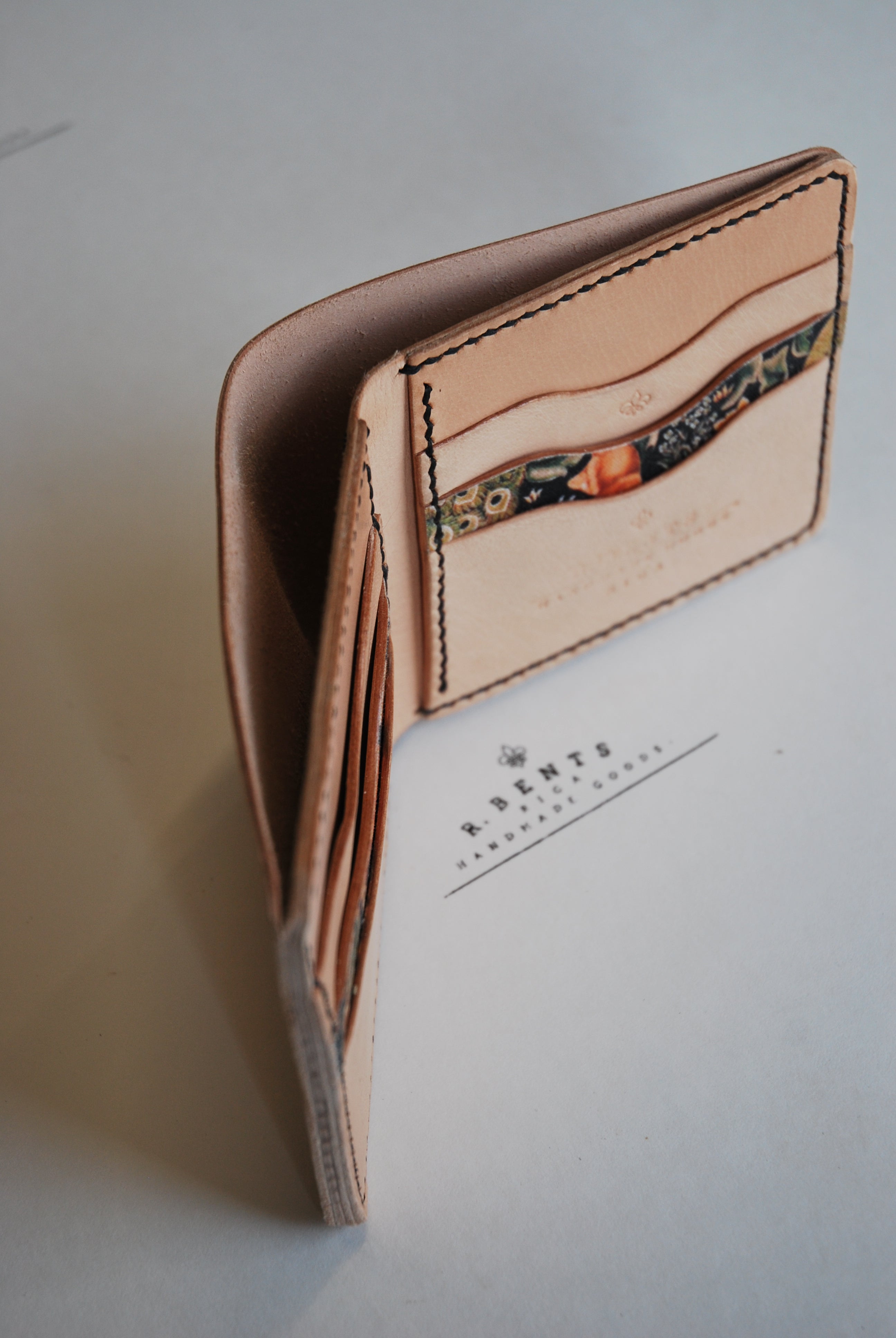 Classic Bifold Wallet #1 (Natural)