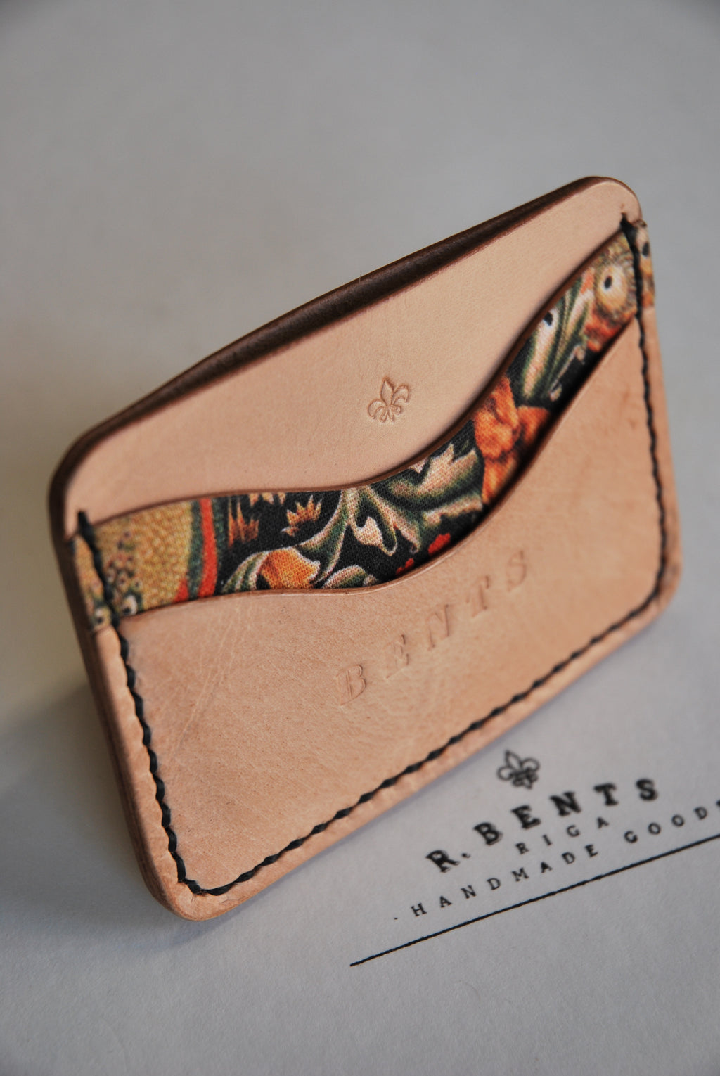 Card Organizer #1 (Natural)