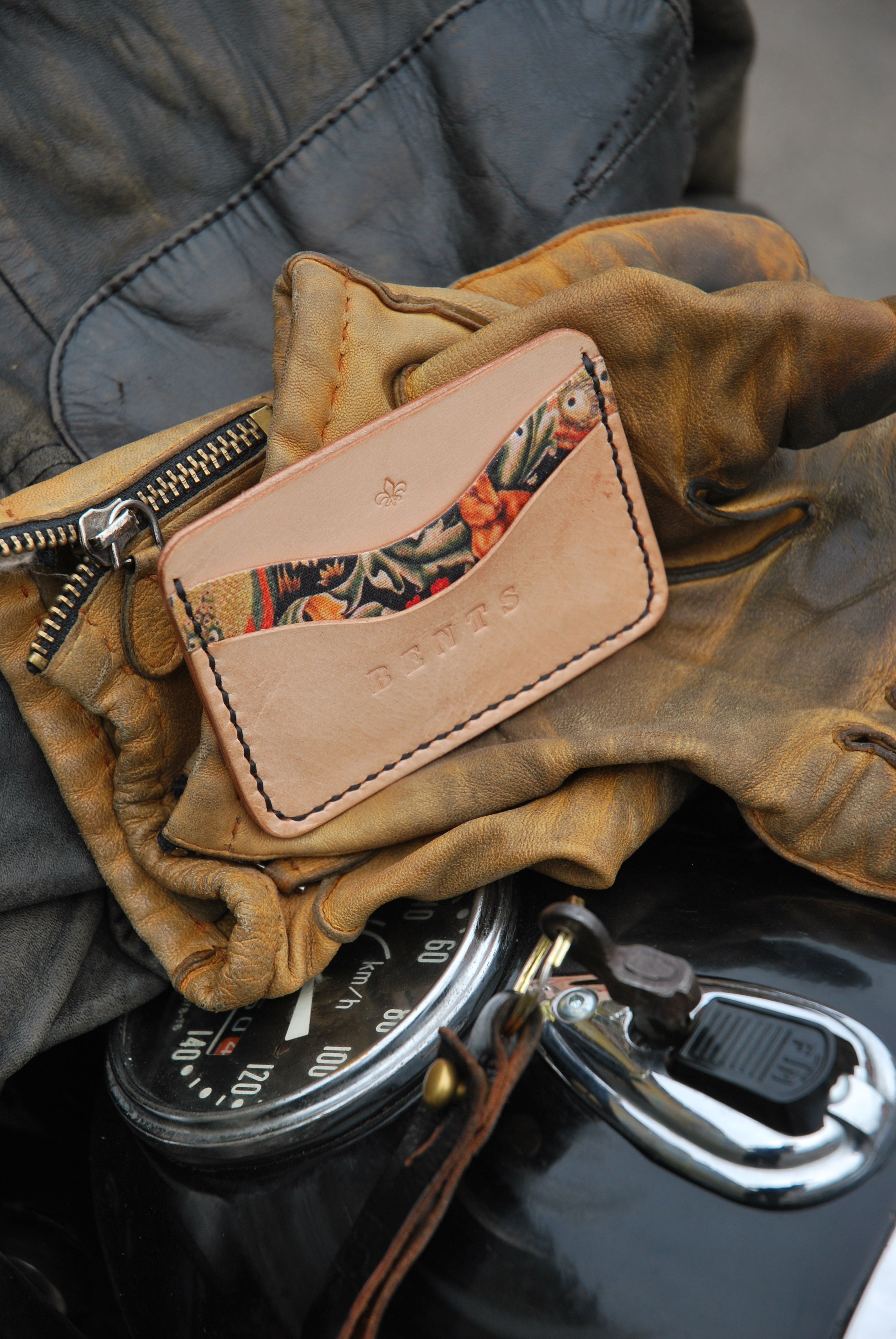 Card Organizer #1 (Natural)