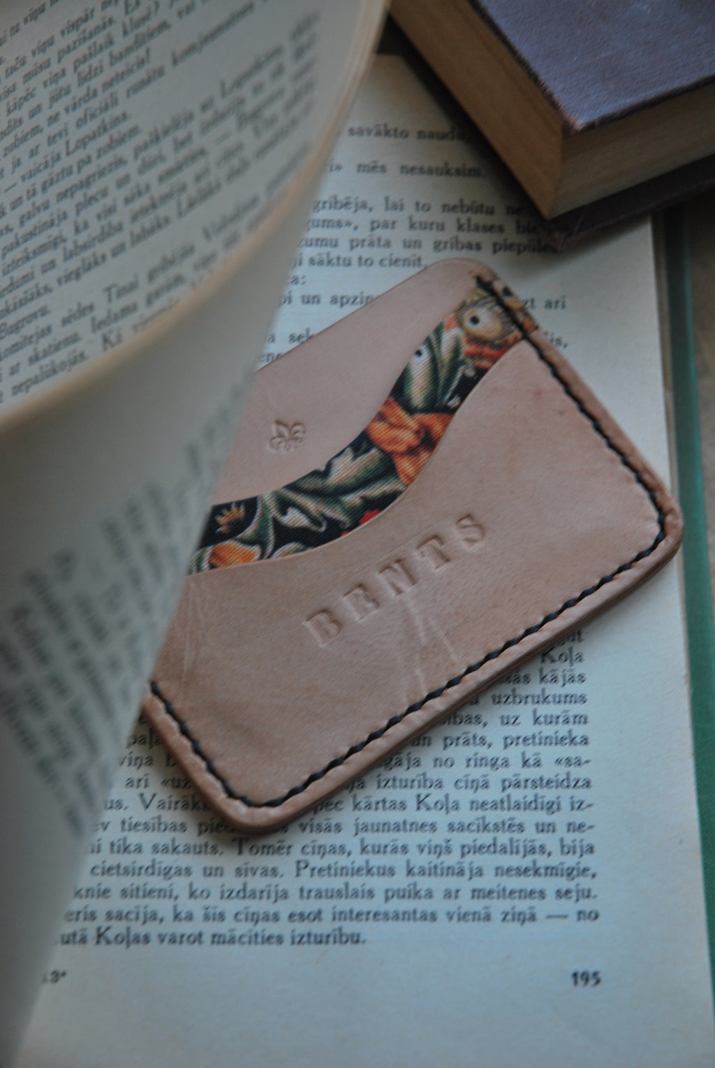 Card Organizer #1 (Natural)